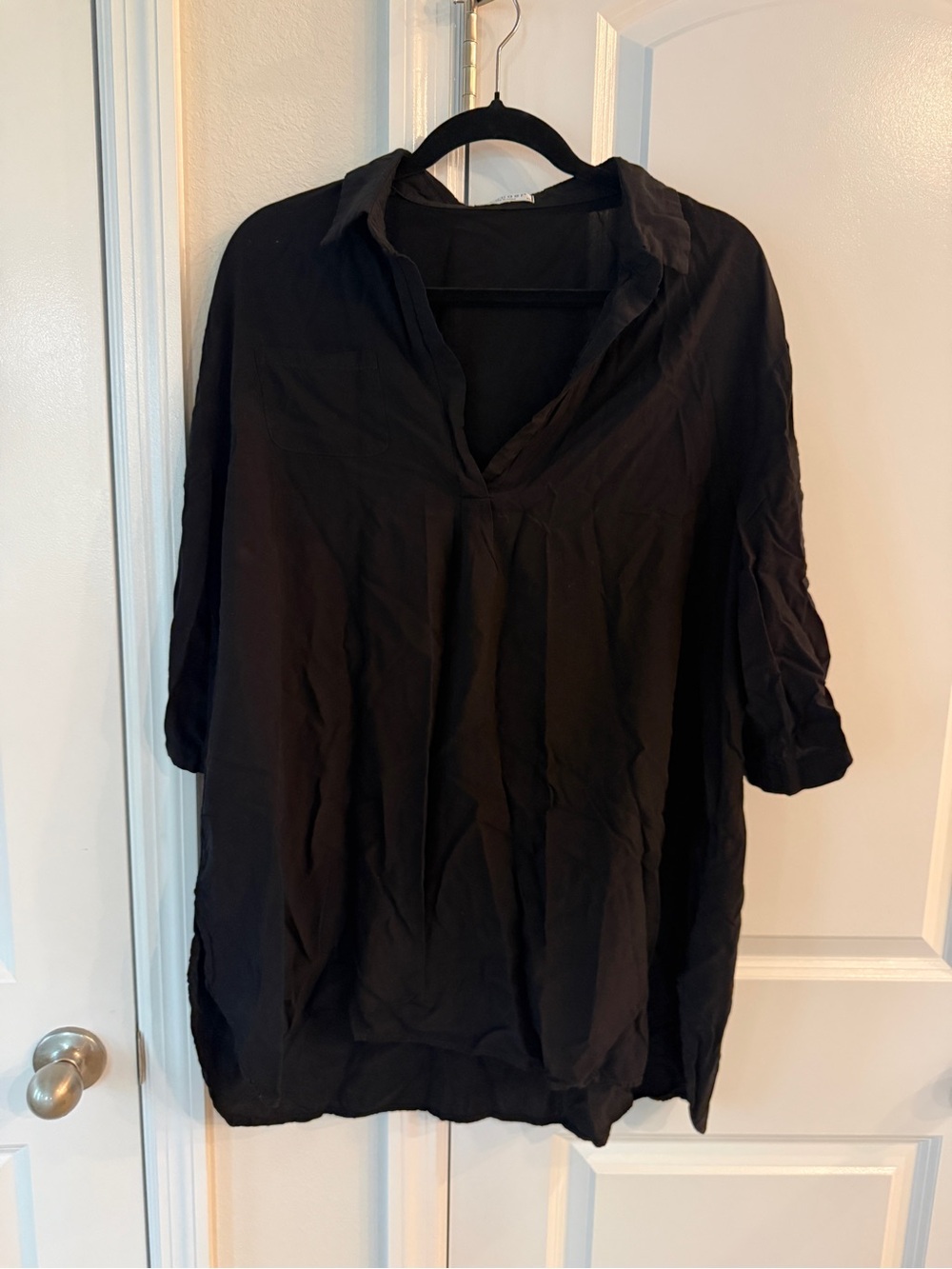 Ekouaer Black V-Neck Collared Women's Tunic Top